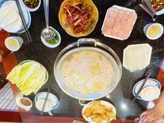 -老来福·非遗酸汤兔(凯旋路店)