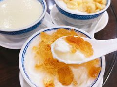 桃胶双皮奶-仁信老铺甜品(北京路店)