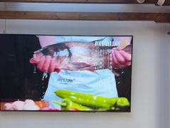 -阿瓦山寨·湘菜现炒·剁椒鱼头王(咸阳总店)