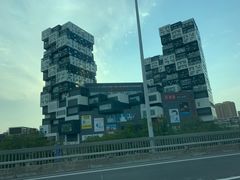 -资和信百货商场