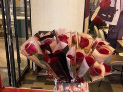 -必胜客(WOW中心城店)