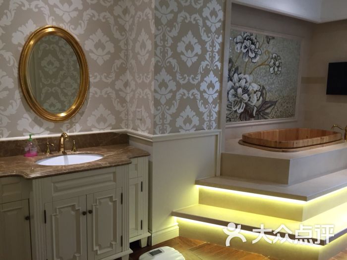 东英国际spa生活会馆(世纪金源店)