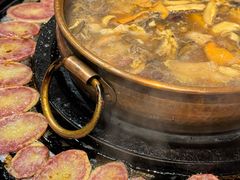 -阿山卓·野生菌火锅·纳西火塘烤肉