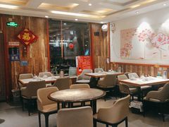 -五谷丰登农家院·地道胶东菜·海鲜烧烤(威海店)