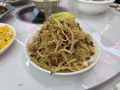 瀑布土豆丝-丹水桥地锅鱼·翘嘴鲌·地方特色全鱼宴(丹江口大坝店)