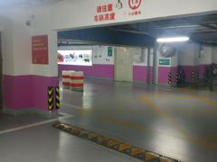 -鹏欣·水游城A区-停车场