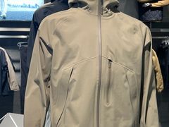 -迪桑特DESCENTE(北京三里屯BLANC店)