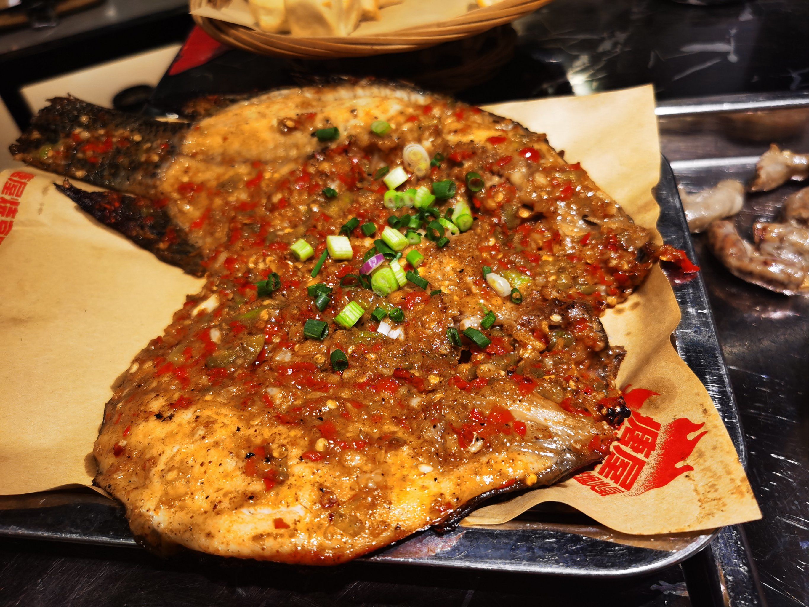 」小串儿地道,烤鸡爪可回购,罗非鱼新鲜