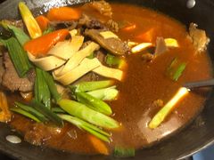-霄汉牛三鲜湖北砂锅菜(万松园2店)