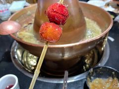 -果松木炭酸菜铜火锅·外婆参鸡汤