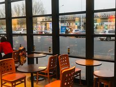 靠窗位-星巴克(北京通州九棵树西路店)