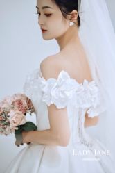 -Lady  Jane高端婚纱礼服馆