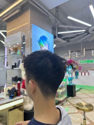 -秦·专注剪发