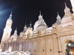 -皮拉尔圣母圣殿主教座堂