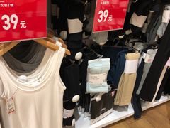 -优衣库(东莞汇一城店)