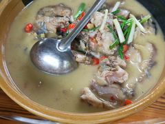 -小洞天柴火土菜馆