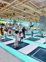 -反弹蹦床公园·运动乐园·团建·亲子派对(深圳观澜湖店)