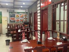 -湖南人家湘菜馆(镇江路店)