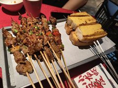 -龙巢盱眙龙虾·牛蛙·烧烤宵夜(八卦岭店)