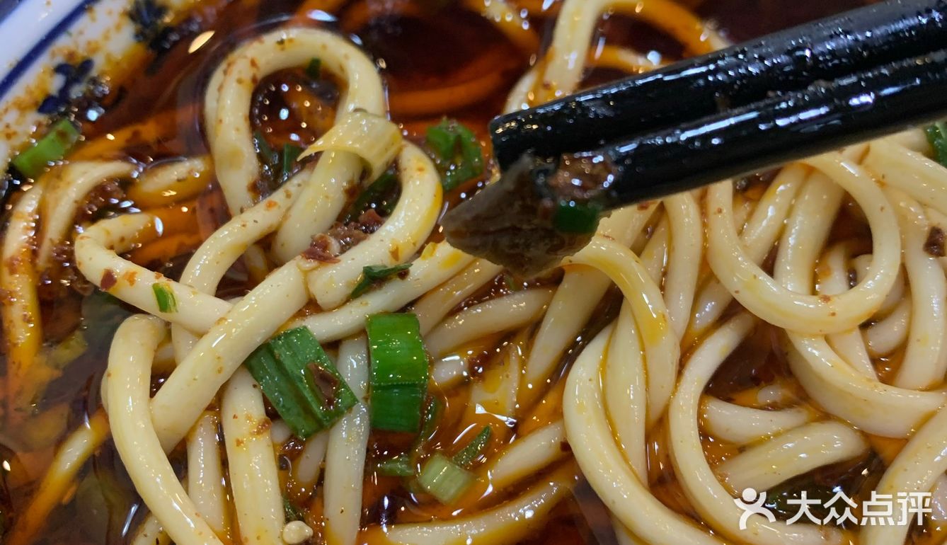 一碗兰在海口算是比较正宗的兰州牛肉面了 只是不知道为