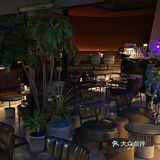 双子塔下的这家餐酒吧尊的美呆！！