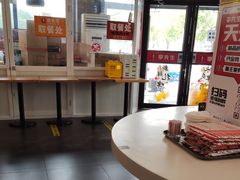 -李先生牛肉面大王(上海站南广场店)