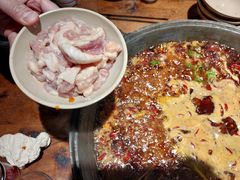 -四小区火锅·巷子里的重庆火锅(花照壁店)