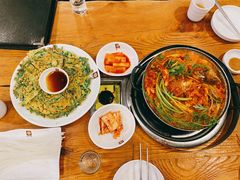 土豆排骨火锅-喇喇排骨火锅·传统韩式脊骨汤(望京西园总店)