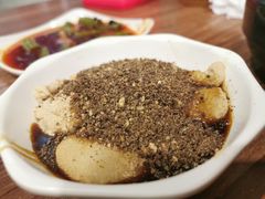 黄糖糍粑-继红顺河抄手名小吃