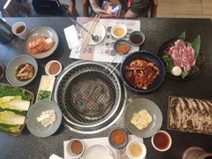 -草家酱蟹炭火烤肉店(珲春南路一店)