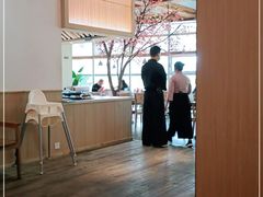 -蜜桃餐厅·伴山(湖滨商业街店)