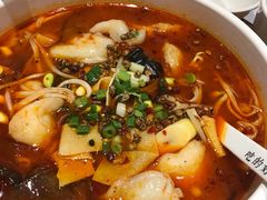 -渝是乎酸菜鱼(龙旗购物中心店)