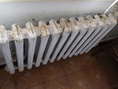 腐朽的暖气管子-哈尔滨北方国际青年旅舍(中央大街店)