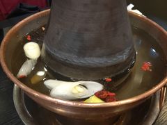 -楼外楼大刀肉传统火锅居(幸福街店)