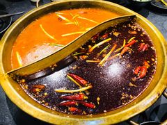 -沸炉重庆老火锅(军事博物馆店)