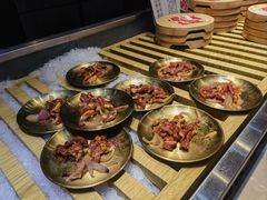 -锤头鲨毛肚海鲜烤肉自助餐厅(国购广场店)