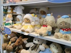 -名创优品(中原万达2F店)