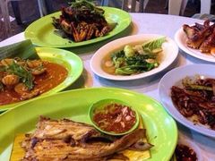 -明记烧鱼美味店