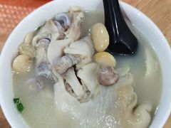 -雷祖芳老妈蹄花店