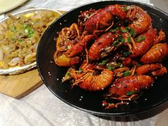 -巴厘龙虾·榜首油焖大虾(音乐学院·沿江酒馆店)