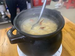 肉蟹拼虾-皮蛋弟砂锅店(总店)