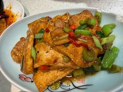 香葱煎豆腐-锦州烧烤·老成都家常菜(东大桥店)