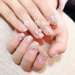 -睫乐园•睫公馆•美睫美甲沙龙