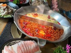 -湊湊火锅·茶憩(南京东路悦荟店)