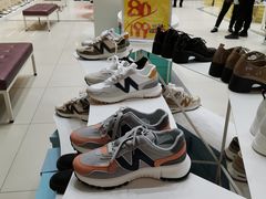 -云柏鞋业(十里堡店)