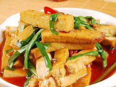 -黄泥岗·地道湖北菜(奥特莱斯店)