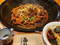 -咱屯子铁锅炖直营店(南湖大路店)