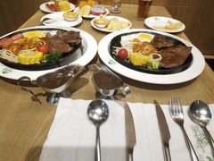 -豪约客牛排(百大奥莱店)