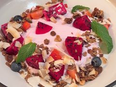 多重莓果花青酸奶碗-BAKER&SPICE(安福路店)