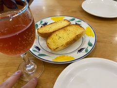 蒜香烤面包-萨莉亚意式餐厅(南京环亚凯瑟琳广场店)